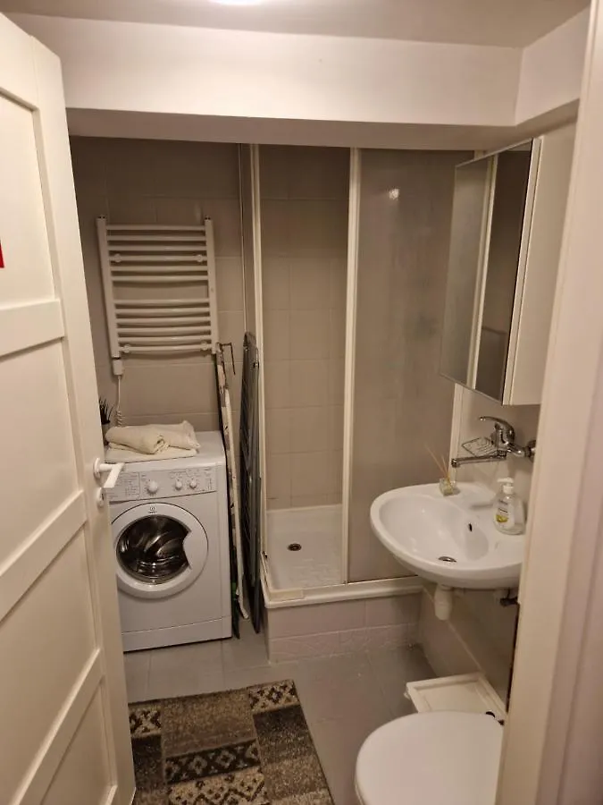Apartment Batorego Warschau